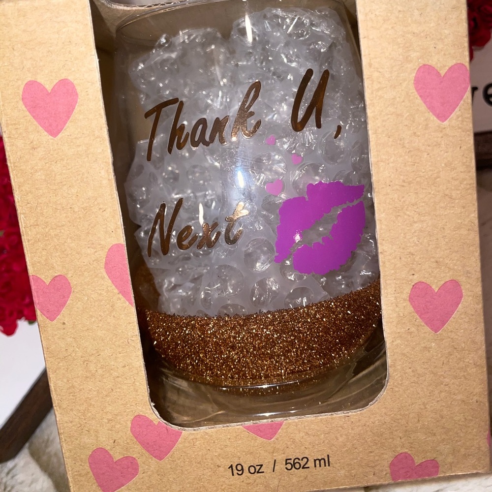NIB THANK YOU NEXT💋Stemless WineGlass Anti Valentines new breakup funny